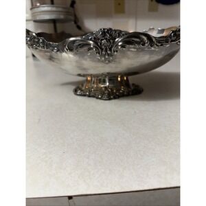 Lunt Eloquence A-75 Silverplate Pedestal Base Centerpiece Bowl 17"